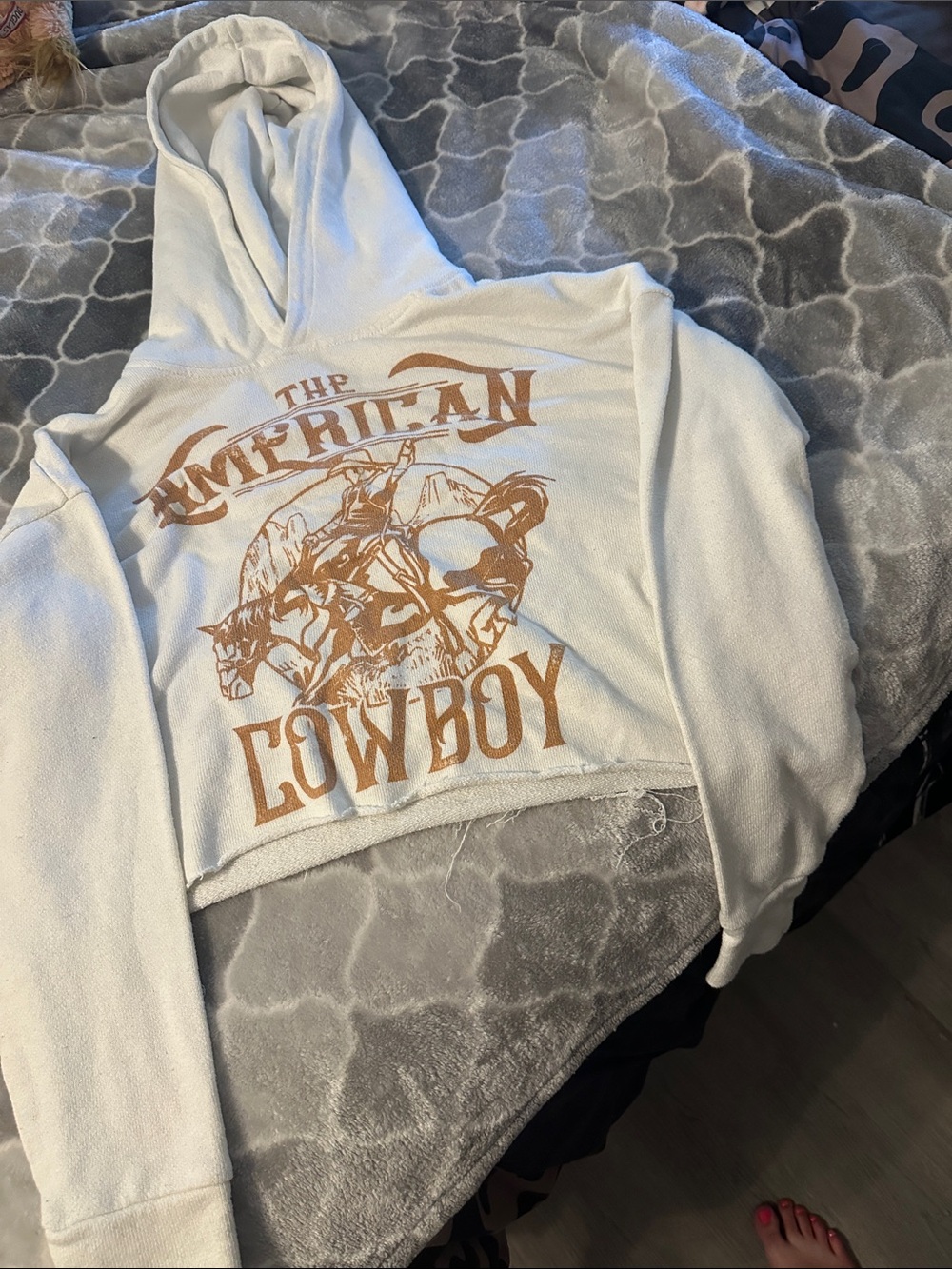 The American Lowboy Graphic Cropped Hoodie - White with Tan Print